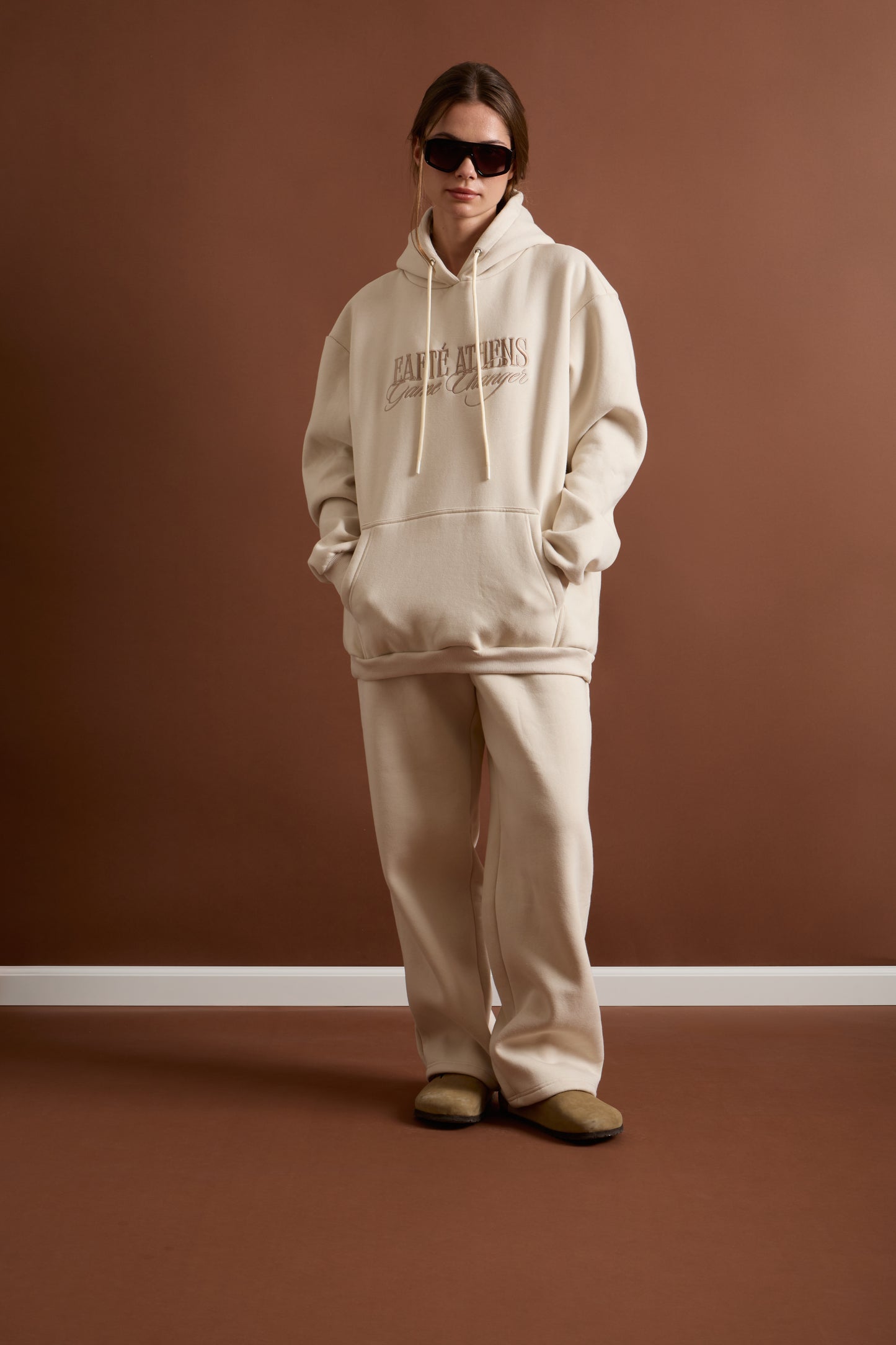 GAME CHANGER HOODIE (beige)